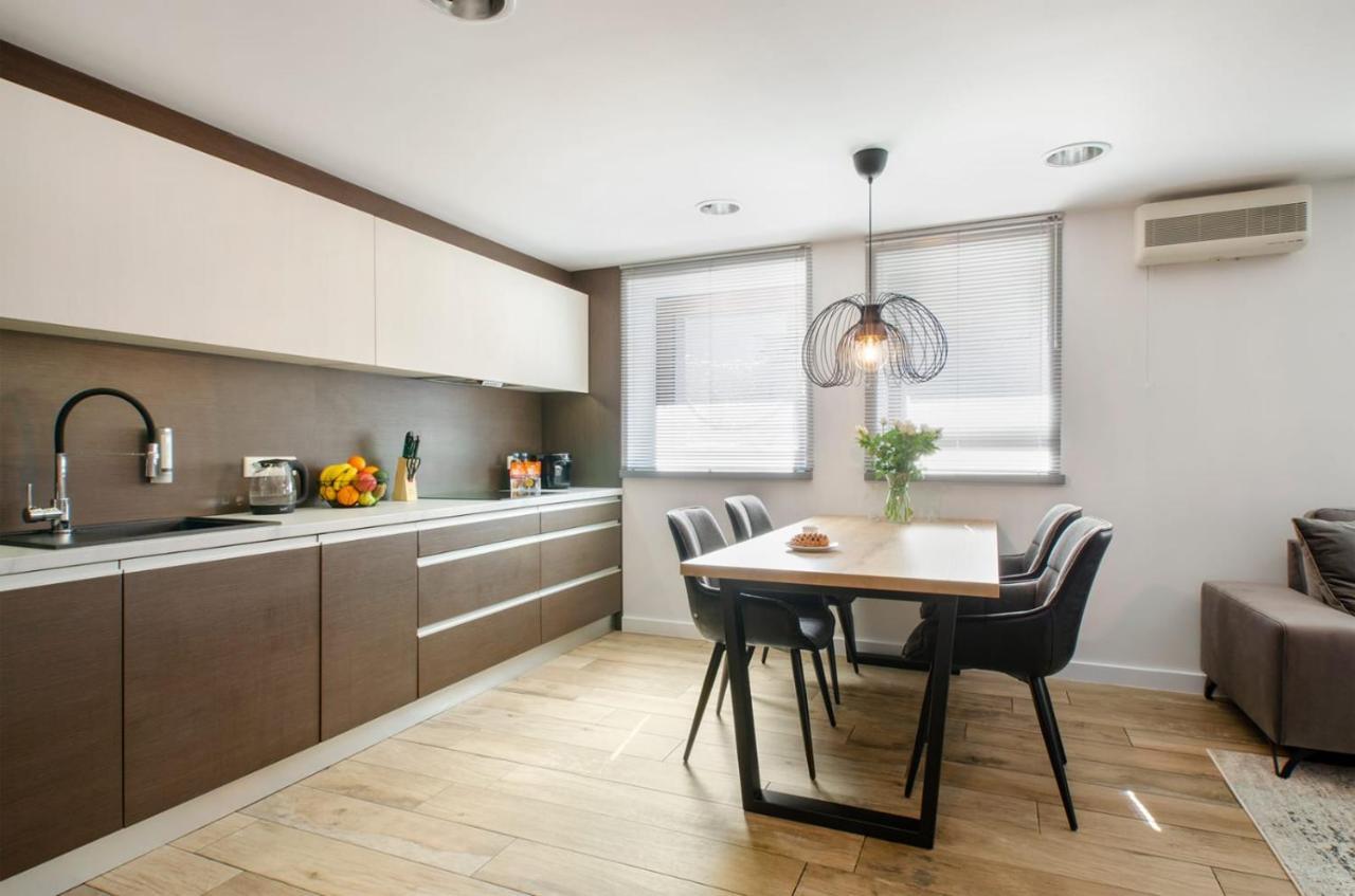 Lupoapartments Kosynierow Dostep Na Kod Apartment